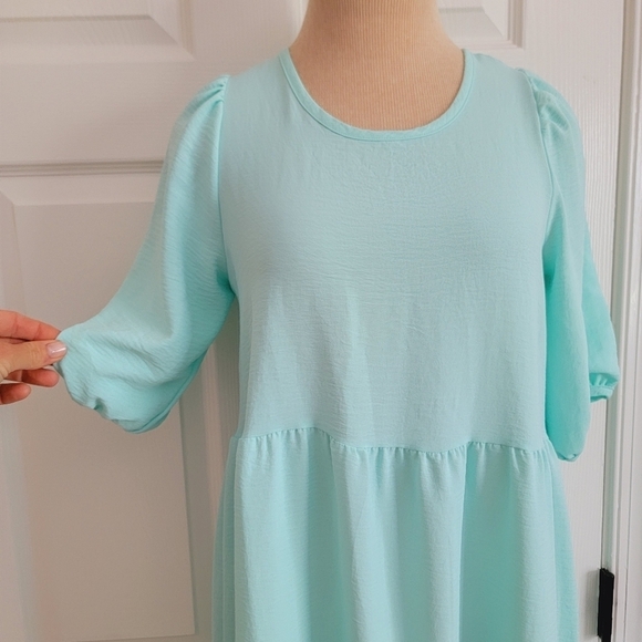 NWT NVIU Ariel Midi Dress - Picture 4 of 12